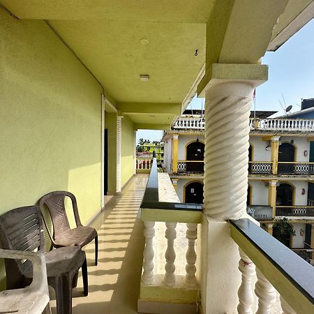 Hotel Salty Waves Baga Ngoại thất bức ảnh