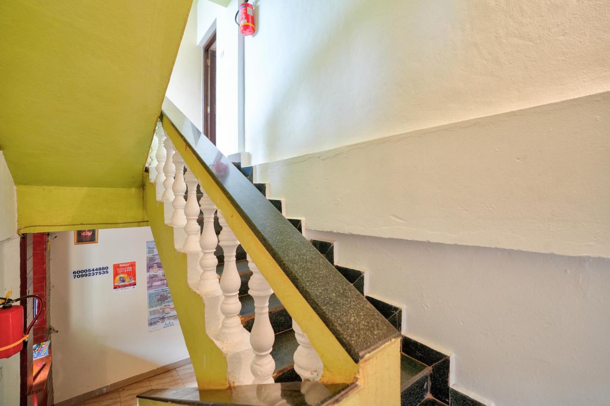 Hotel Salty Waves Baga Ngoại thất bức ảnh