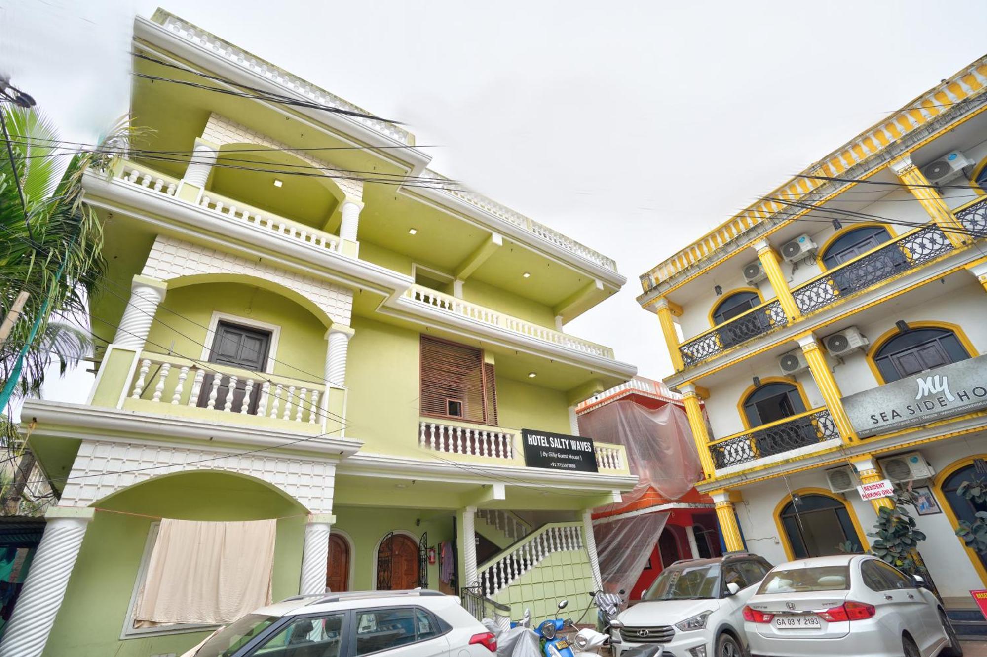 Hotel Salty Waves Baga Ngoại thất bức ảnh