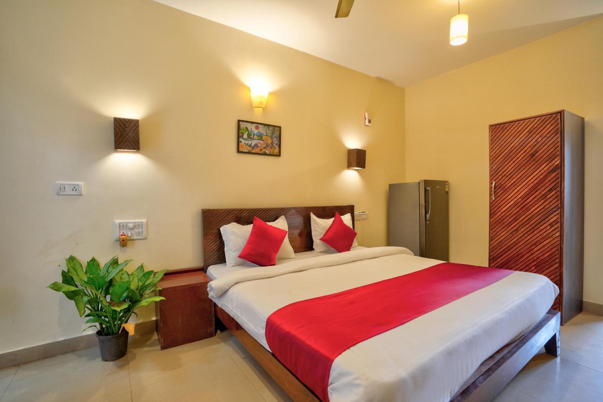 Hotel Salty Waves Baga Ngoại thất bức ảnh